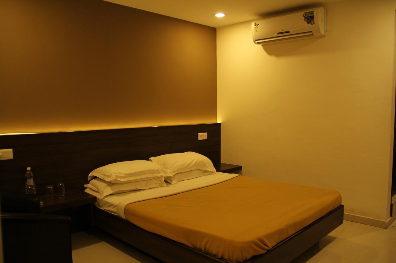 Sugam Hotel Pvt Ltd Coimbatore Eksteriør billede